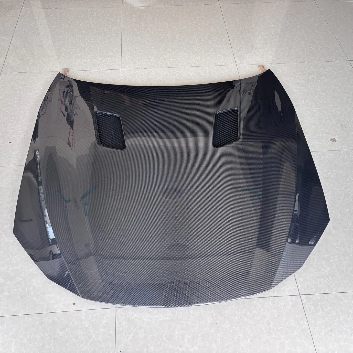 LC500 Carbon Fiber LFA Style Hood